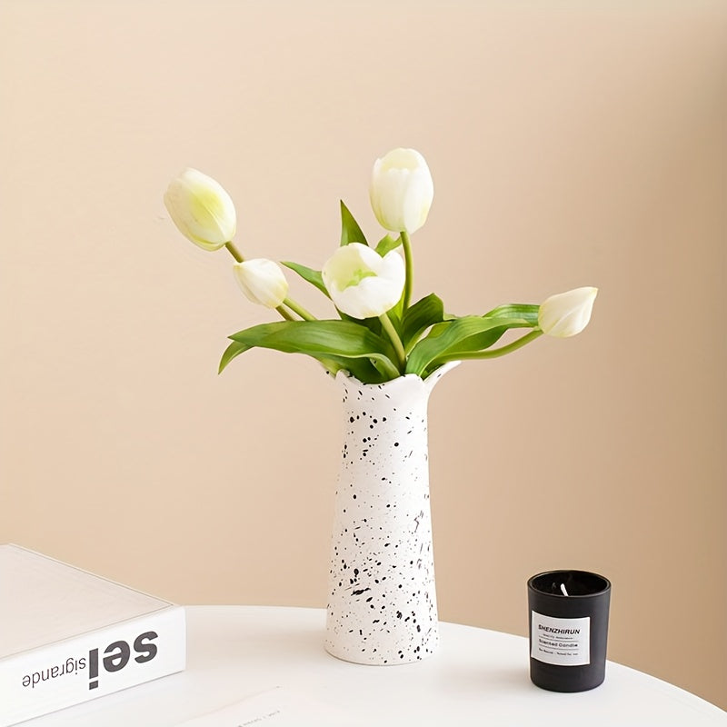 A Piece of Light Luxury Creativity | Petals | Ceramic Vase | Living Room Study | Sense of Elegance | Hydroponic Fresh Flowers And Dried Flowers | Floral Decoration Ornaments | Suitable for Display in The Living Room, Hallway, Bookshelf