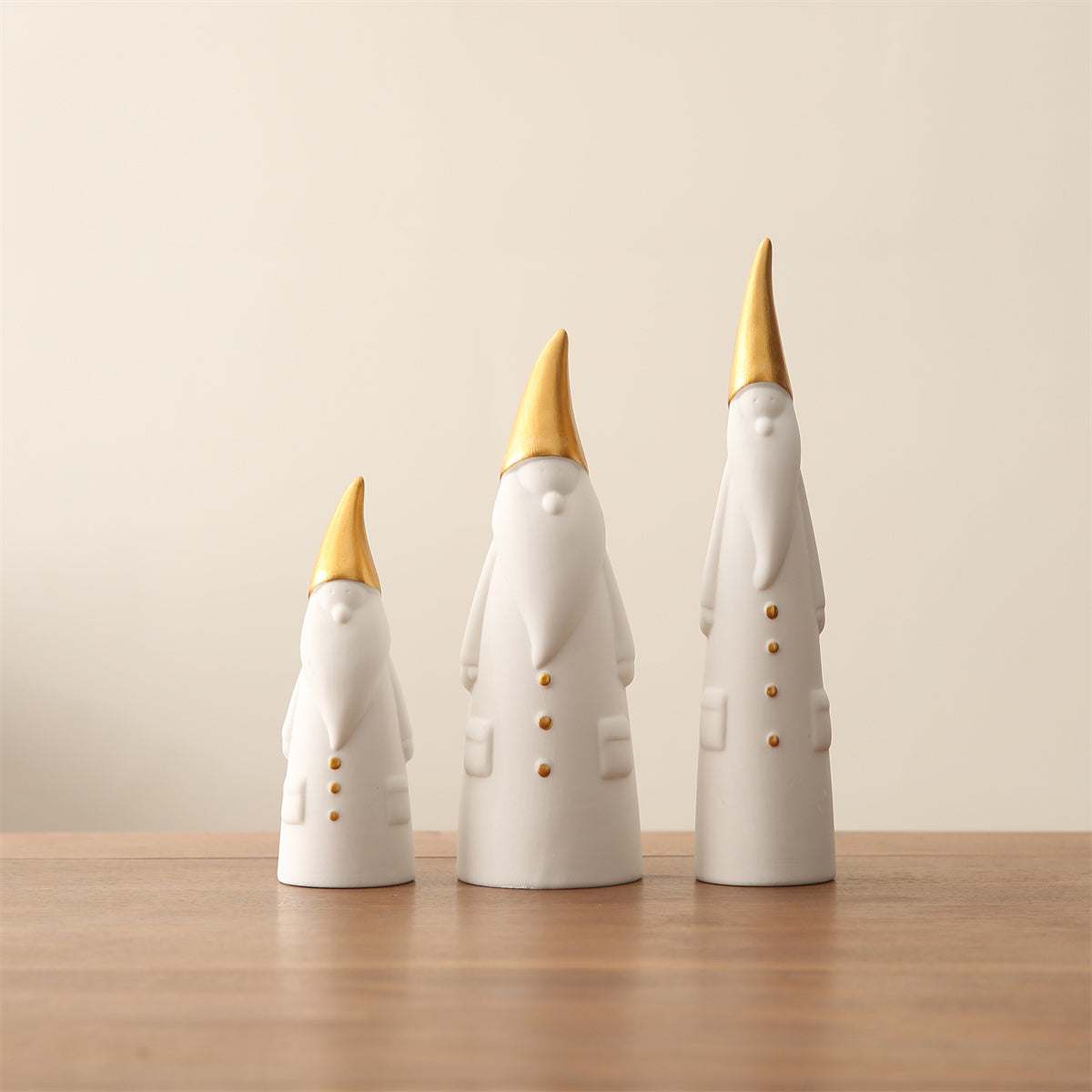 3pcs Santa Claus Figurines, Creative and Adorable Christmas Tabletop Decorations, Christmas Party Ornaments, Decorative Pieces for Study, Bedroom, and Living Room, Holiday Gift for Christmas