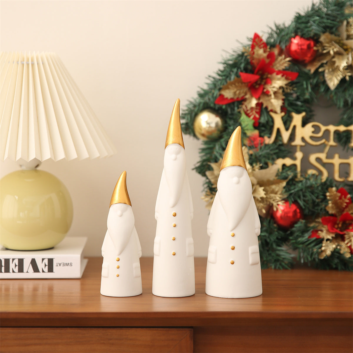 3pcs Santa Claus Figurines, Creative and Adorable Christmas Tabletop Decorations, Christmas Party Ornaments, Decorative Pieces for Study, Bedroom, and Living Room, Holiday Gift for Christmas