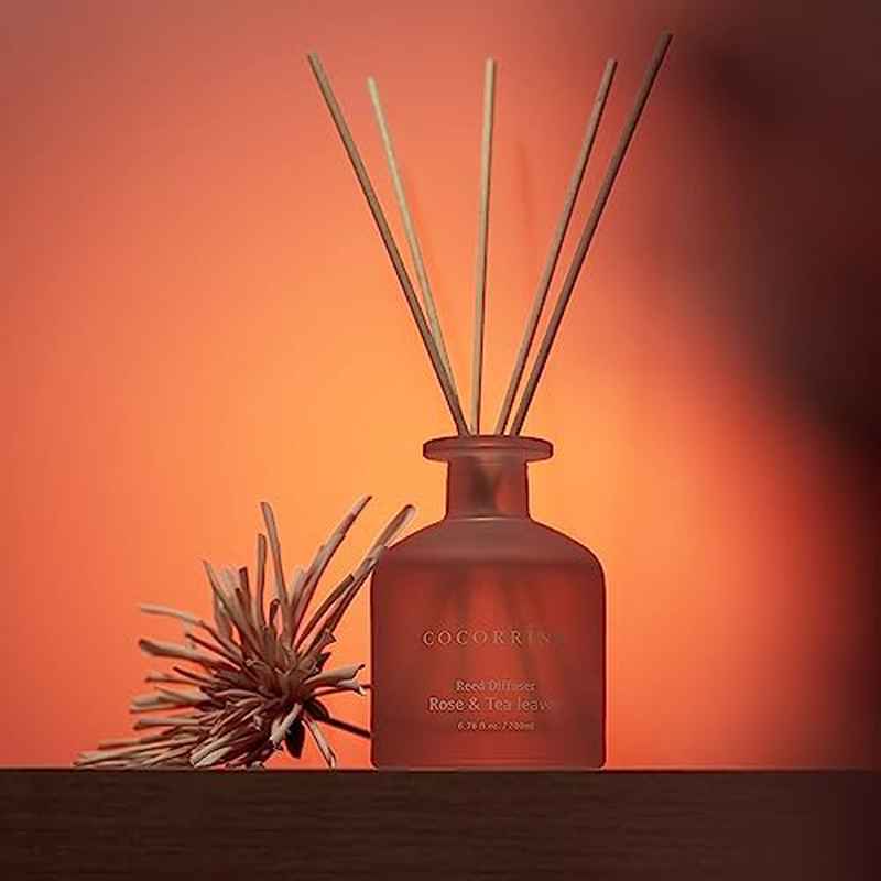 Home Fragrance Essential Oil Reed Diffuser for Bedroom Bathroom Shelf Decor Office Decor - Rose Tea Leaves Fragrance