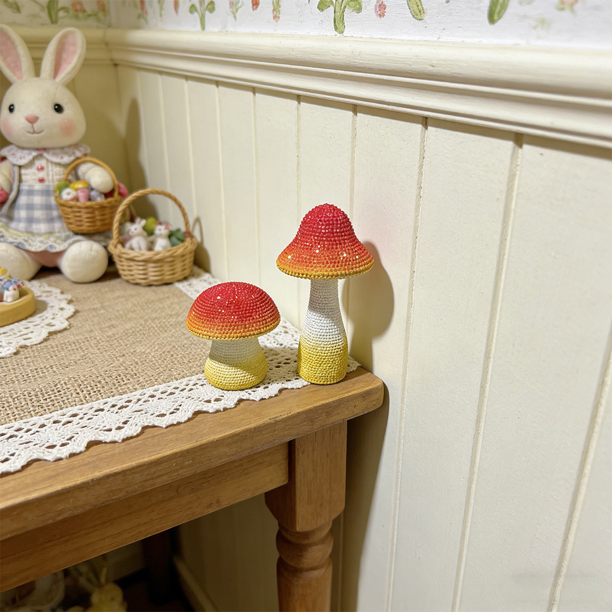 1 Pair Healing Mushroom Figurines | Collectible Beaded Mini Desktop Decor, High Aesthetic Value Gift For Easter, Ramadan, Mother'S Day, Father'S Day | Resin, Suitable For Various Room Types, Indoor And Outdoor Use